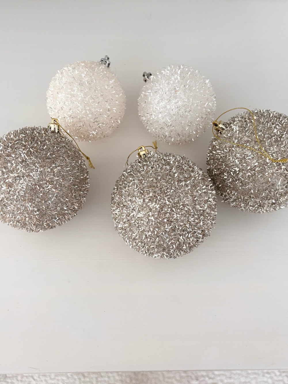 WONDERSHOP (5) Tinsel Ornament Balls